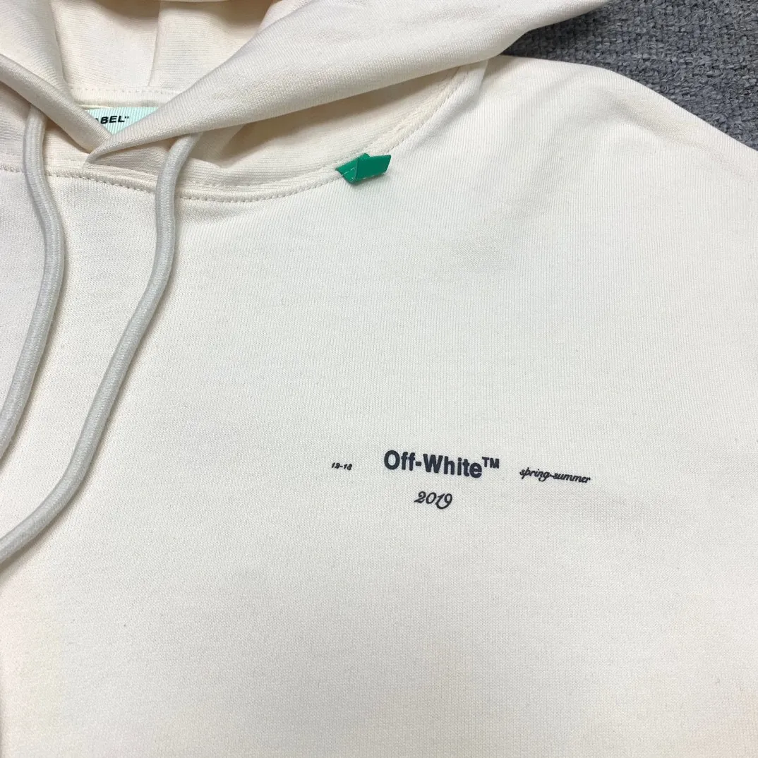 The top tested version OFF-WHITE (OW) 99 pink oil graffiti for men and women couples pure cotton loose pullover hooded sweatshirt jacket zipper professional handmade dot printing, delicate and full, strong color layering, the printing is breathable and non-sticky! The gradient of the layers is clear, the texture and texture are visible, the fabric and printing are completely combined, and the frosted feel is delicate. The fabric is made of 460g fish scale terry cotton fabric, which has a full drape. Customized zipper pull with OFFWHITE metal engraving on it and a concave feel. This is a must-see for identification. The hat rope pendant clock has metal engravings. This is a detail that is easily overlooked.  Like Monet's oil paintings, it has always occupied the top sales list on major domestic and foreign platforms, and offline stores can also be said to be often out of stock.  Couple matching, personalized and trendy! The style is elegant and classic, versatile for daily use. Couple style 👫 Can be worn by both men and women P: 390